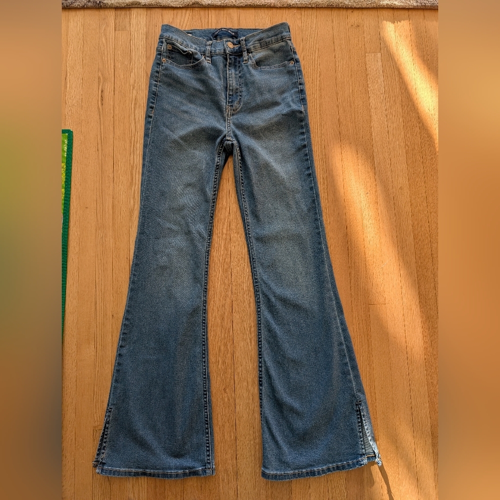 Calvin Klein Super High-rise Flare Jeans Size 26